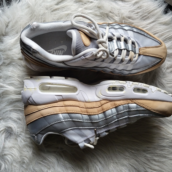 Womens Nike Air Max 95 SE Size 9 - Picture 10 of 10